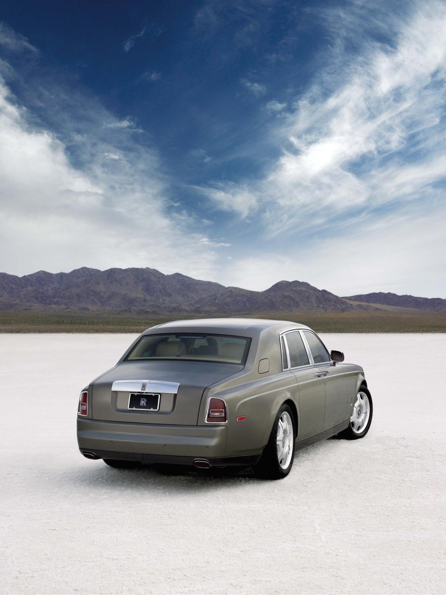  Rolls-Royce Phantom 2009 года  (фото 22 из 28)